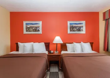 Travelodge by Wyndham Jersey City hotel thumbnail 7