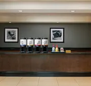 Hampton Inn & Suites National Harbor - Alexandria Area hotel detail image 4
