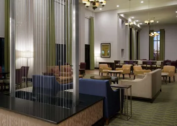 Hampton Inn & Suites National Harbor - Alexandria Area hotel thumbnail 5
