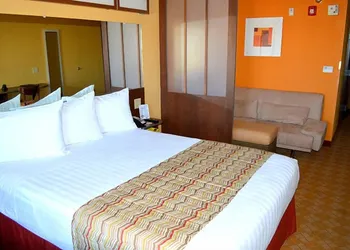 Microtel Inn and Suites by Wyndham Rawlins hotel thumbnail 8