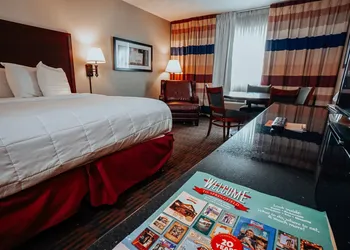 Lamplighter Inn & Suites - North hotel thumbnail 6