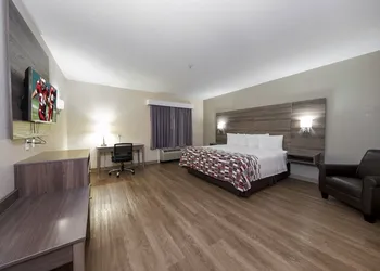 Red Roof Inn Panama City hotel thumbnail 8