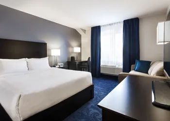 Imperia Hotel and Suites hotel thumbnail 6