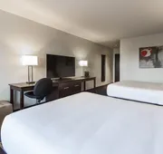 Imperia Hotel and Suites hotel detail image 7