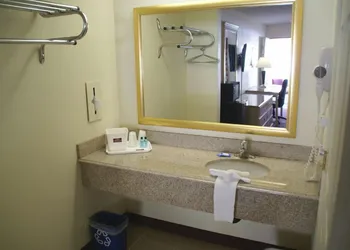 Crystal Inn & Suites Atlantic City Absecon hotel thumbnail 7