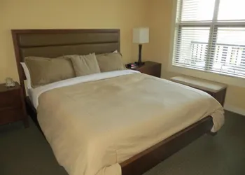 Walnut Beach Resort hotel thumbnail 3