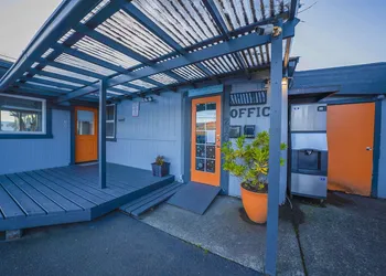 City Centre Motel by OYO hotel thumbnail 3