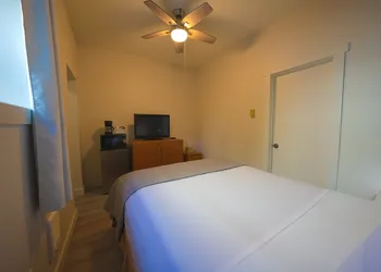 City Centre Motel by OYO hotel thumbnail 5