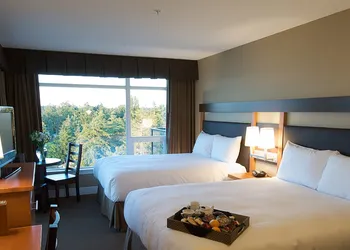 THE Beach Club Resort hotel thumbnail 3