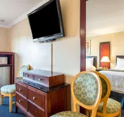Queencity Inn hotel detail image 3