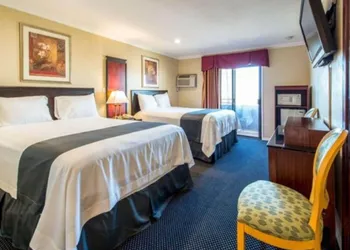 Queencity Inn hotel thumbnail 7