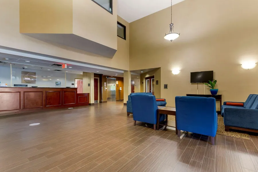 Comfort Inn & Suites Cambridge hotel detail image 2