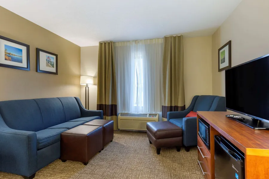 Comfort Inn & Suites Cambridge hotel detail image 6