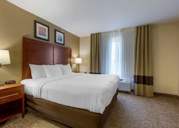Comfort Inn & Suites Cambridge hotel thumbnail 7