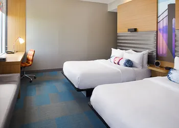 Aloft by Marriott Philadelphia Airport hotel thumbnail 5