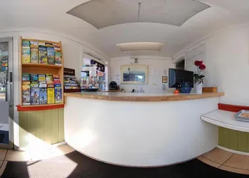 Budget Inn hotel thumbnail 2