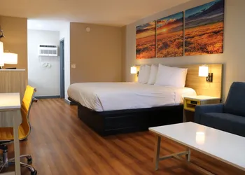 Days Inn By Wyndham Payson hotel thumbnail 3