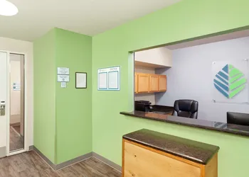WoodSpring Suites Sioux Falls hotel thumbnail 2