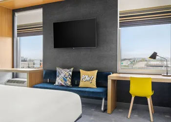 Aloft by Marriott Chicago O'Hare hotel thumbnail 6
