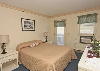 River View Resort hotel thumbnail 4