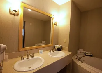 Kewadin Casinos St. Ignace Hotel hotel thumbnail 4