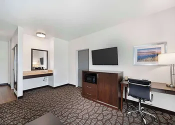 Best Western Crater Lake Highway White City/Medford hotel thumbnail 8