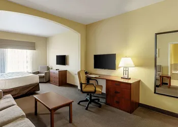 Sleep Inn & Suites Tyler South hotel thumbnail 3