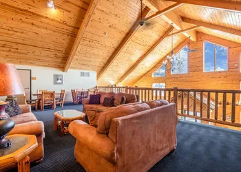 Econo Lodge Rice Lake hotel thumbnail 6