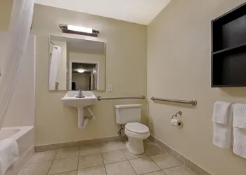 Candlewood Suites Indianapolis - South by IHG hotel thumbnail 5
