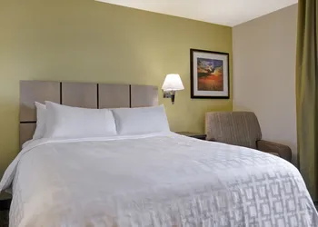 Candlewood Suites Indianapolis - South by IHG hotel thumbnail 8