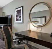DoubleTree by Hilton Chicago Midway Airport hotel detail image 5