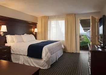 Ocean Mist Beach Hotel & Suites hotel thumbnail 3