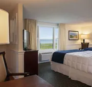 Ocean Mist Beach Hotel & Suites hotel detail image 4