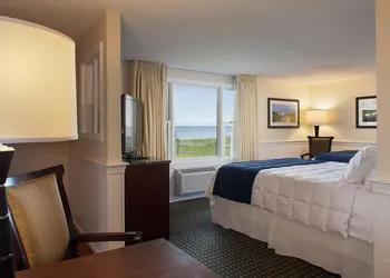 Ocean Mist Beach Hotel & Suites hotel thumbnail 4