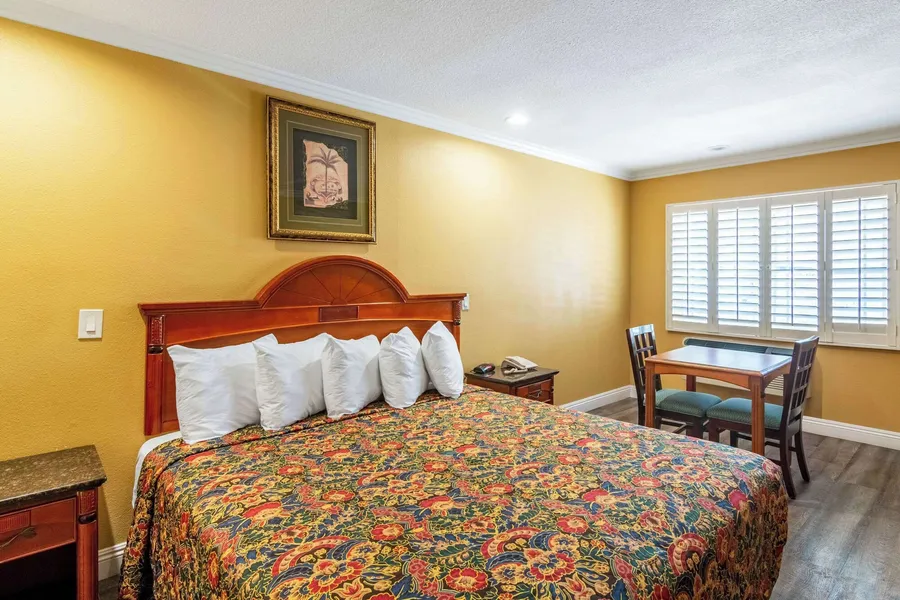 Rodeway Inn Artesia Cerritos hotel detail image 6