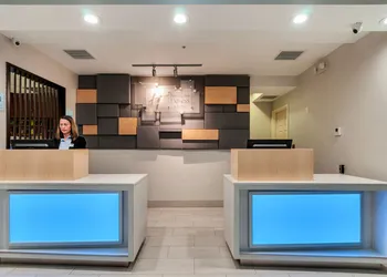 Holiday Inn Express & Suites, Lake Elsinore by IHG hotel thumbnail 2