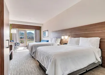 Holiday Inn Express & Suites, Lake Elsinore by IHG hotel thumbnail 6