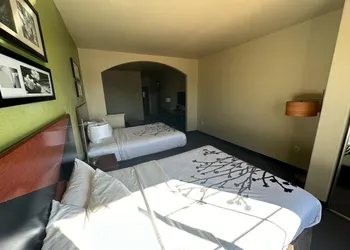 Sleep Inn & Suites at Six Flags hotel thumbnail 8