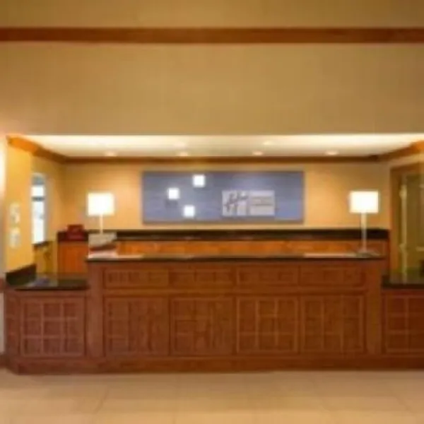 Holiday Inn Express & Suites Chicago West-Roselle by IHG hotel detail image 2