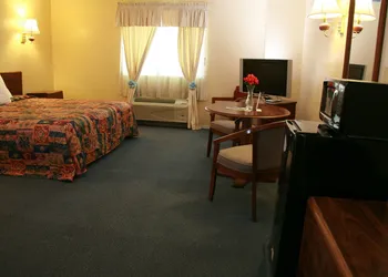 Claremore Motor Inn hotel thumbnail 6