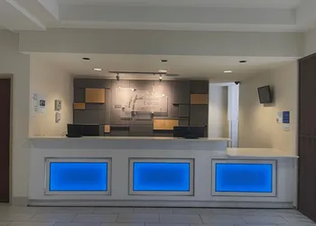 Holiday Inn Express & Suites Ocean Springs by IHG hotel thumbnail 2