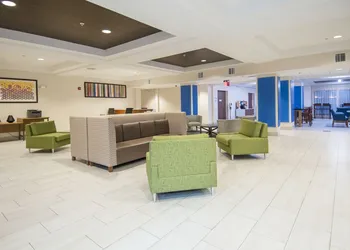 Holiday Inn Express & Suites Ocean Springs by IHG hotel thumbnail 4