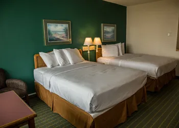 Baymont by Wyndham Fargo hotel thumbnail 7