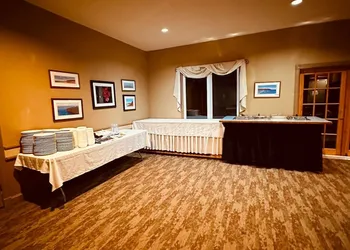 Stanley Bridge Country Resort hotel thumbnail 4