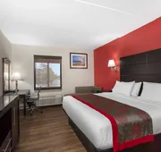 Ramada by Wyndham Panama City hotel detail image 3