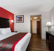 Ramada by Wyndham Panama City hotel detail image 4