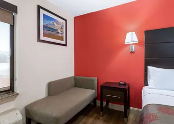 Ramada by Wyndham Panama City hotel thumbnail 5