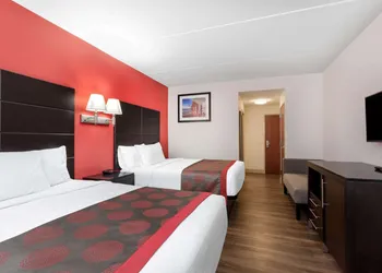 Ramada by Wyndham Panama City hotel thumbnail 6