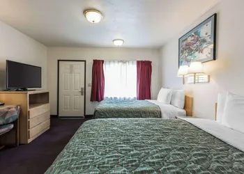Rodeway Inn Beaumont 1-10 hotel thumbnail 7