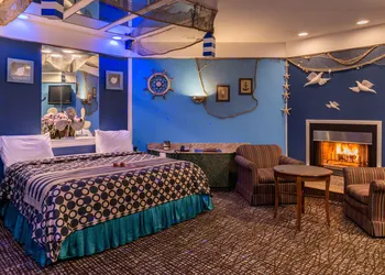 Inn of the Dove Romantic Suites with Jetted Tub & Fireplace hotel thumbnail 4